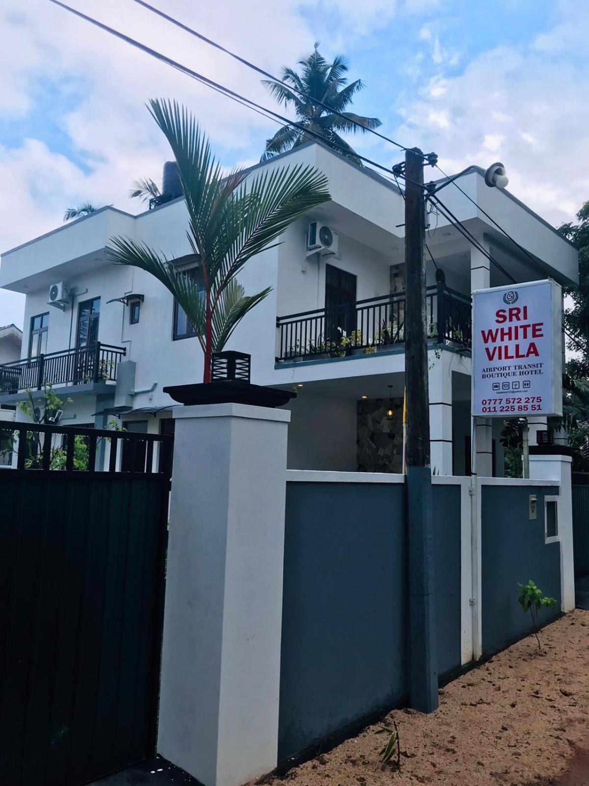 Sri White Villa Airport Boutique Hotel Katunayaka Εξωτερικό φωτογραφία