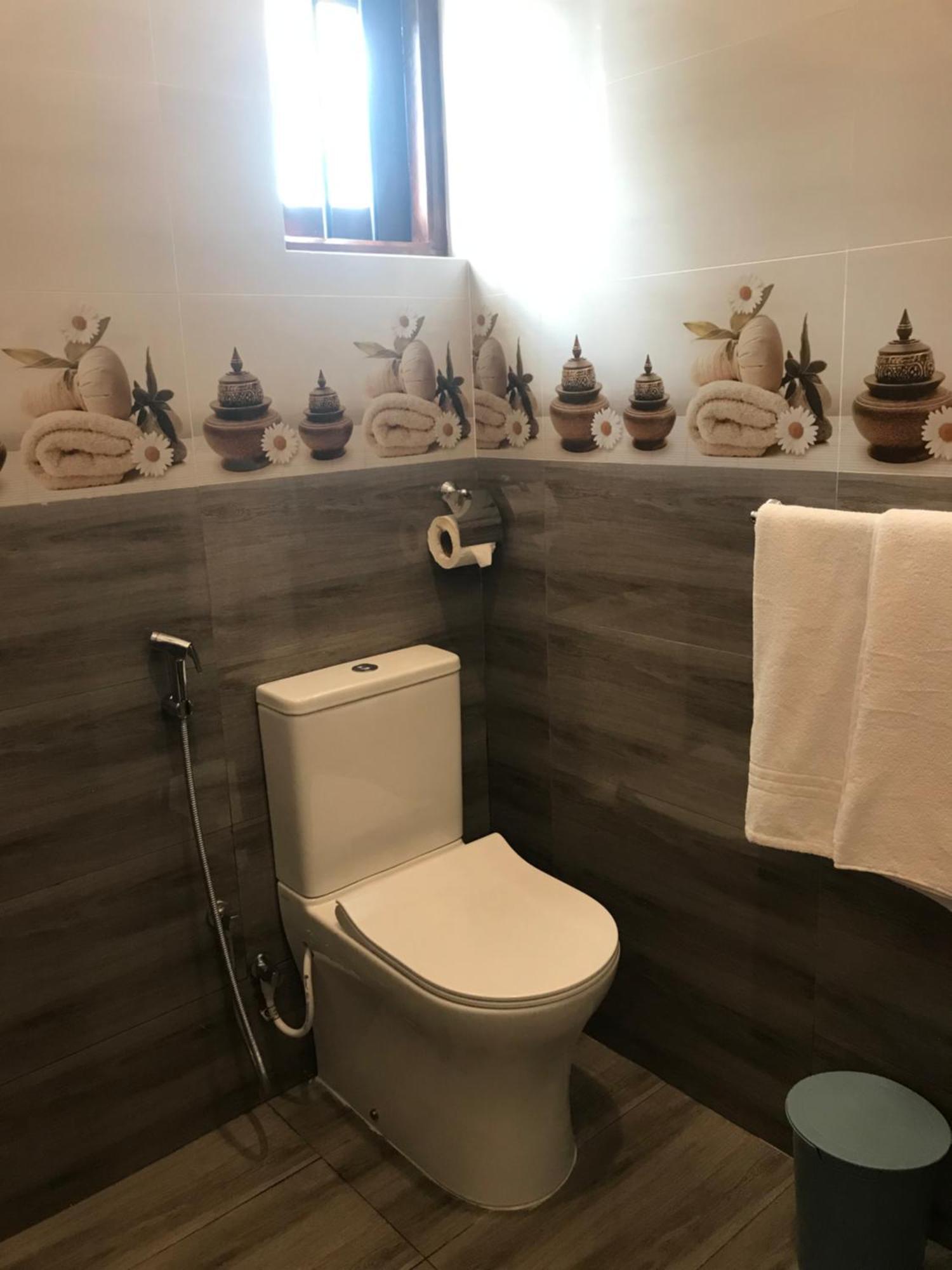 Sri White Villa Airport Boutique Hotel Katunayaka Εξωτερικό φωτογραφία